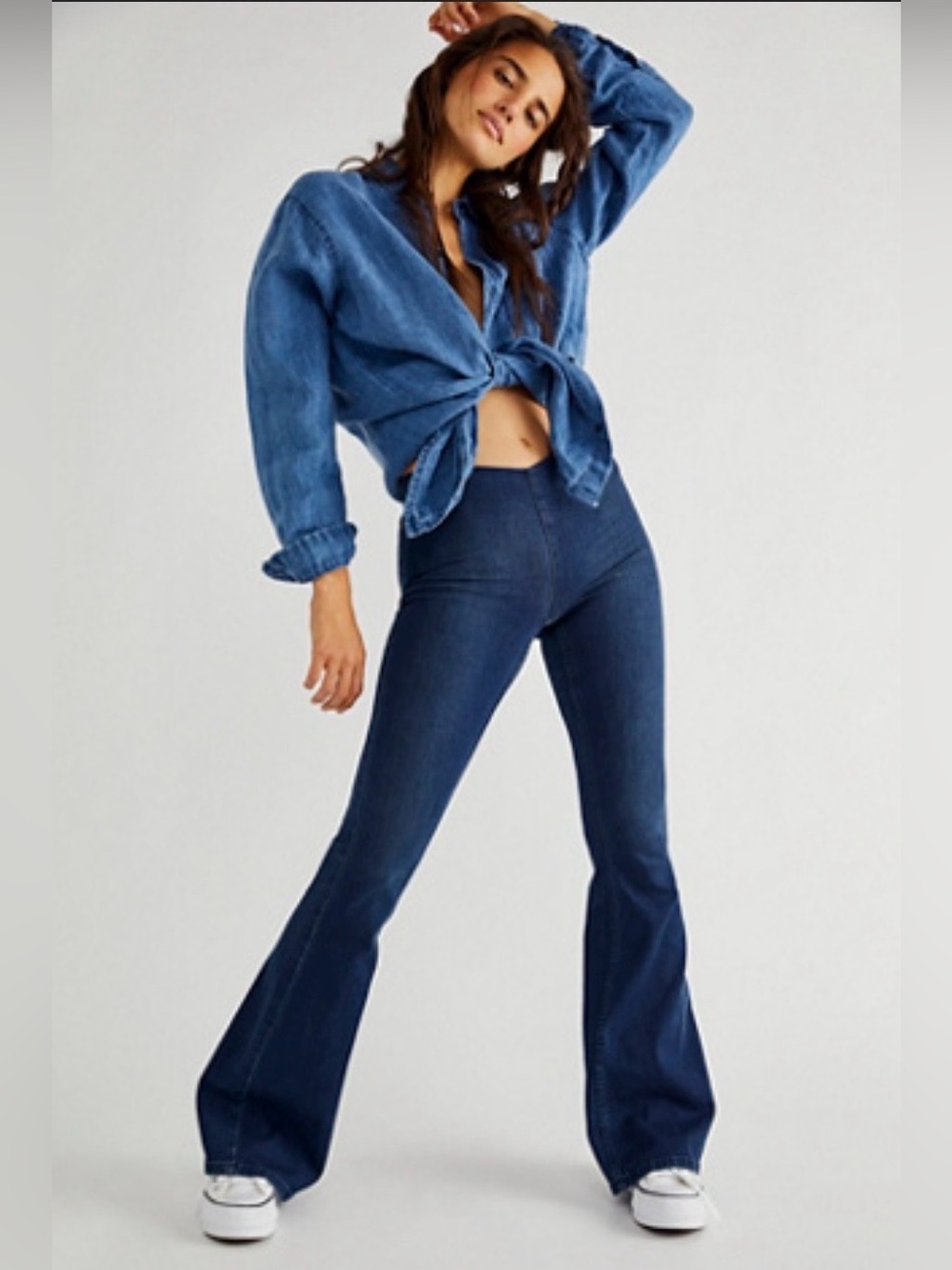 Free People We The Free Penny
Pull-On Flare Jeans Indigo Blue 25